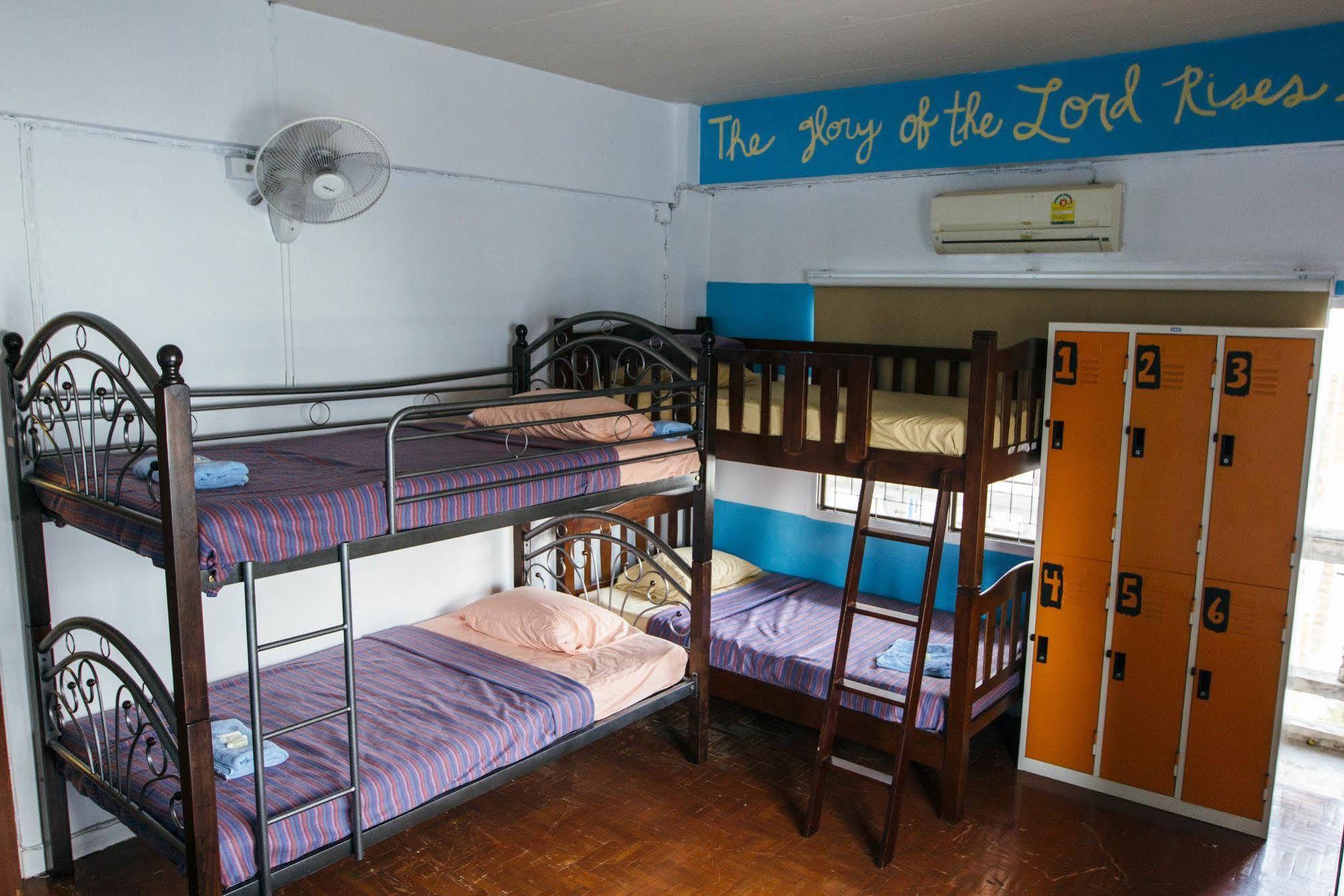Zion Hostel Чиангмай Екстериор снимка