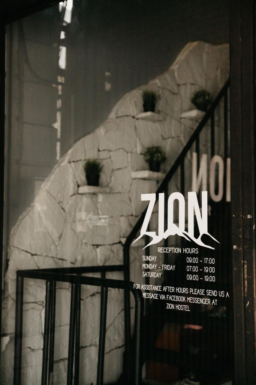 Zion Hostel Чиангмай Екстериор снимка